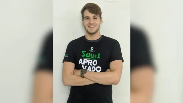 Aluno com o Prof. Everton Mota